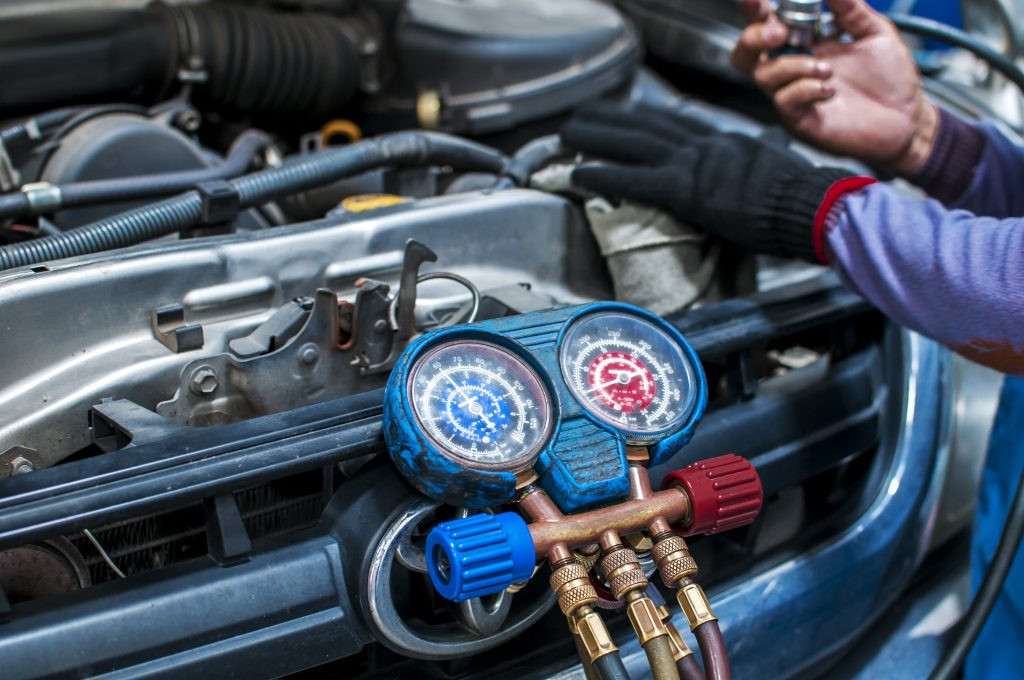 Carga de gás do ar - Ford Fiesta Sedan 